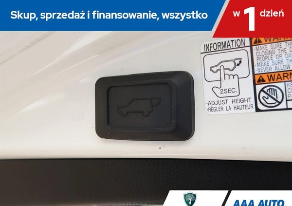 Toyota RAV4 cena 103000 przebieg: 119586, rok produkcji 2017 z Wojcieszów małe 407